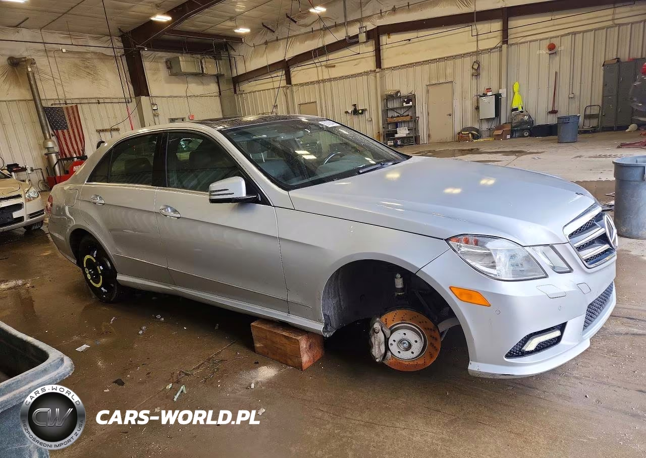 2011 Mercedes-Benz E 550 4Matic VIN:WDDHF9AB7BA303852 - 4