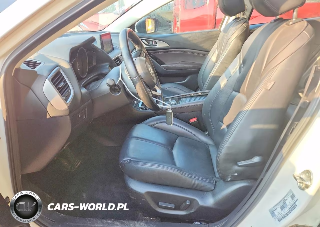 2018 Mazda 3 Touring VIN:3MZBN1V39JM264798 - 7