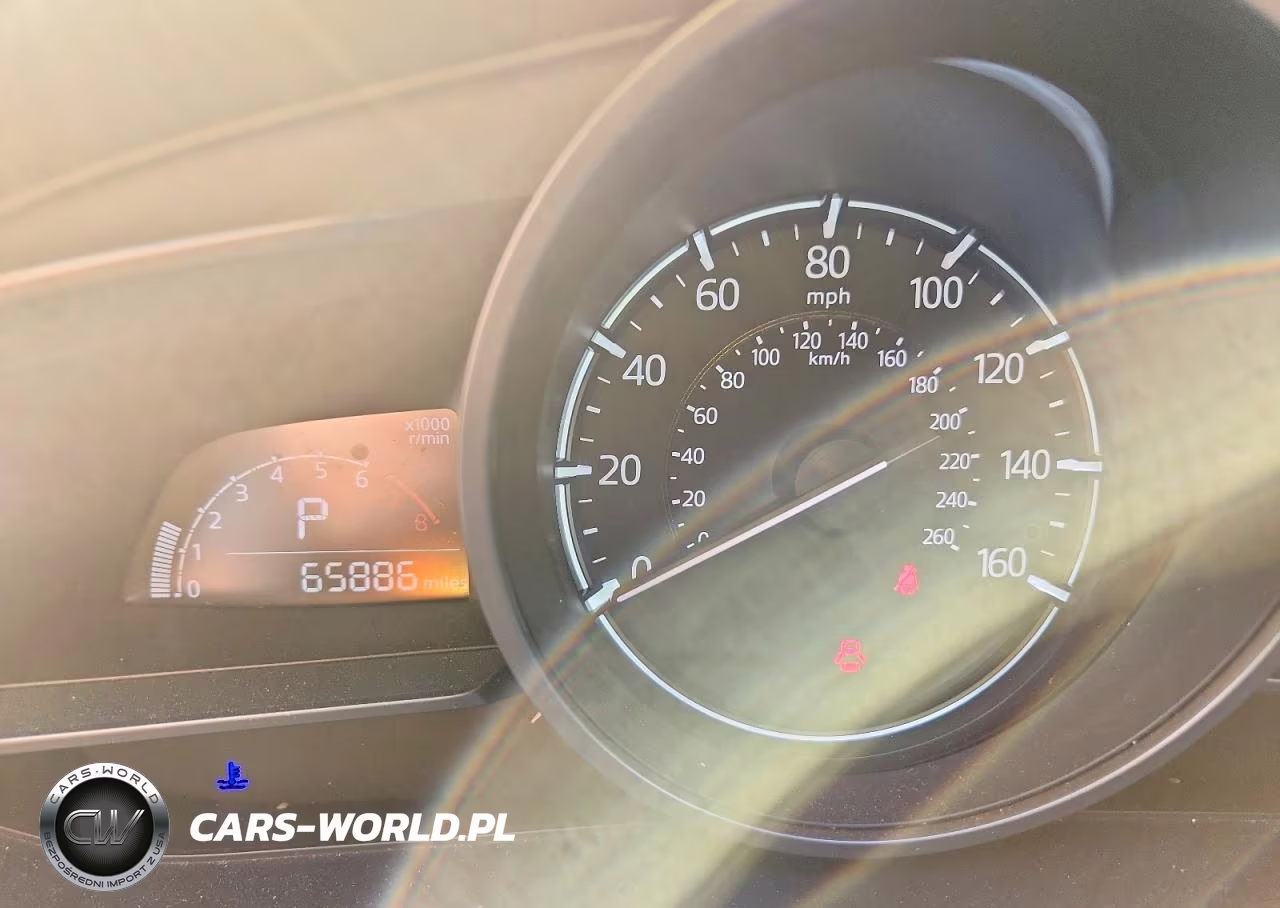 2018 Mazda 3 Touring VIN:3MZBN1V39JM264798 - 9