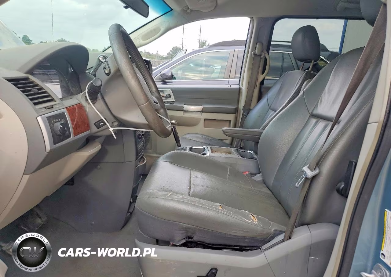 2008 Chrysler Town & Country Touring VIN:2A8HR54P88R699336 - 7