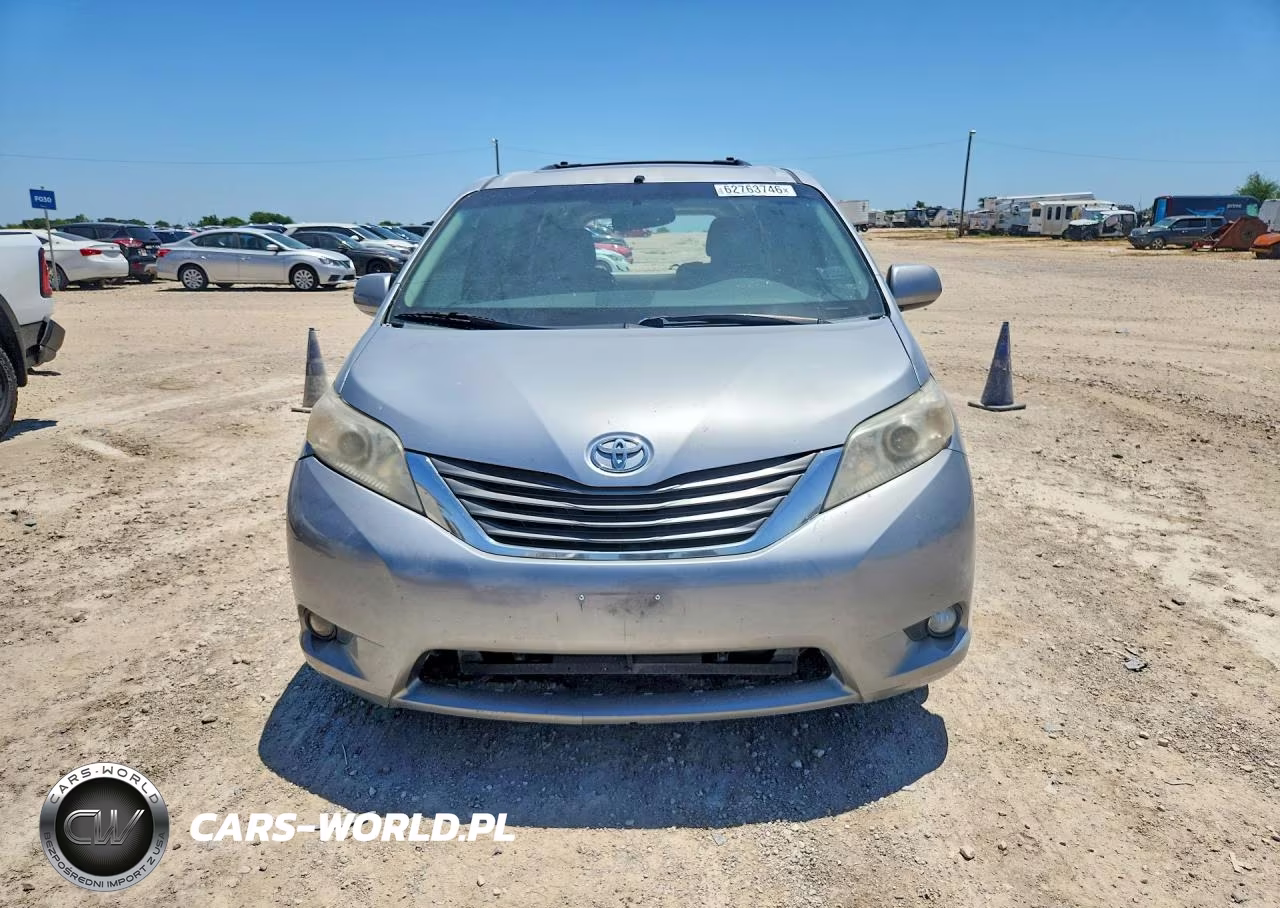 2013 Toyota Sienna Xle 8-Passenger VIN:5TDYK3DC5DS378868 - 5