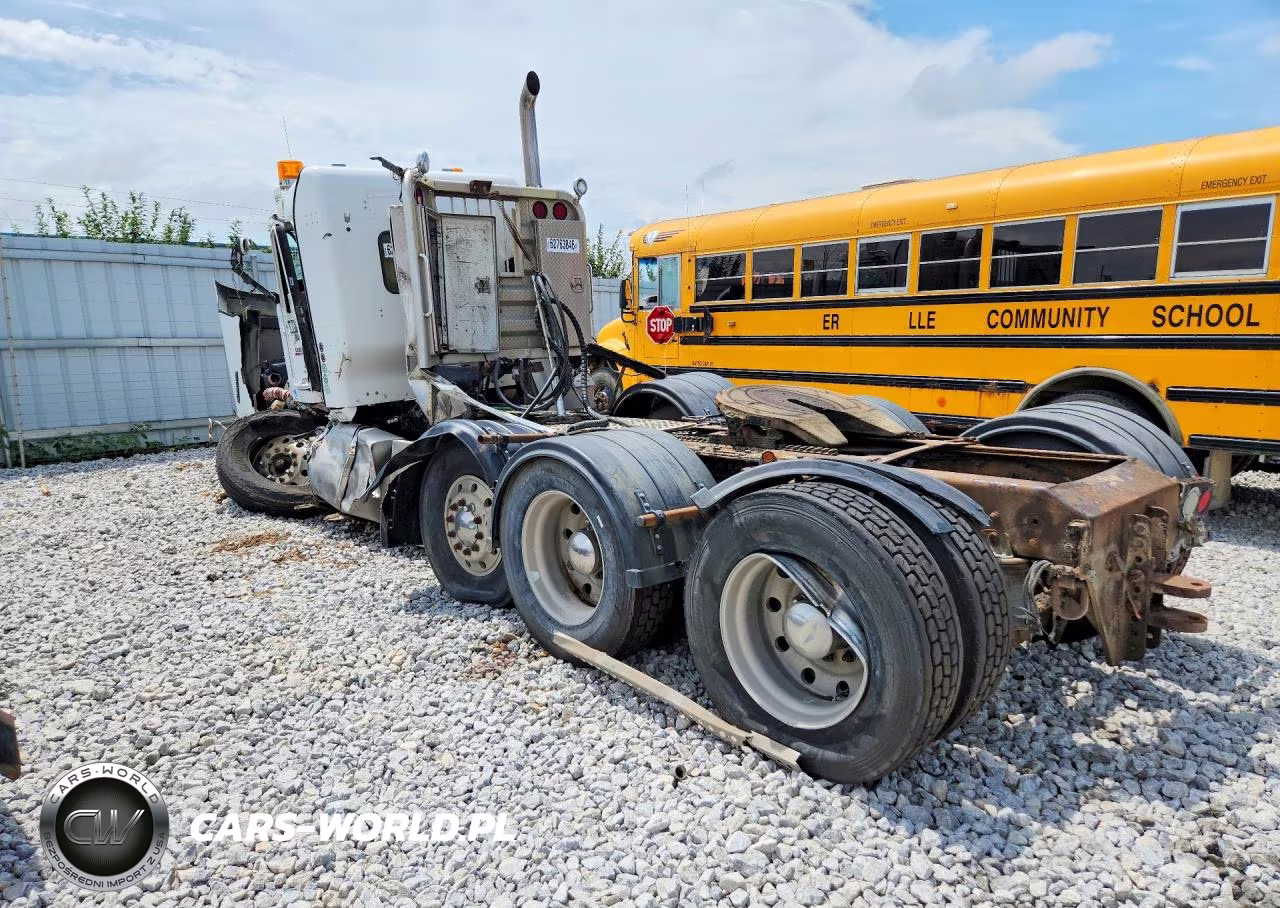 2010 Kenworth T800 Semi Truck VIN:1XKDP4EX6AJ273499 - 2