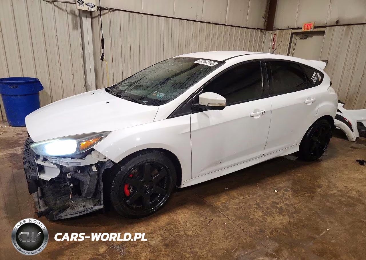 2015 Ford Focus St – zdjęcie 1 z 13