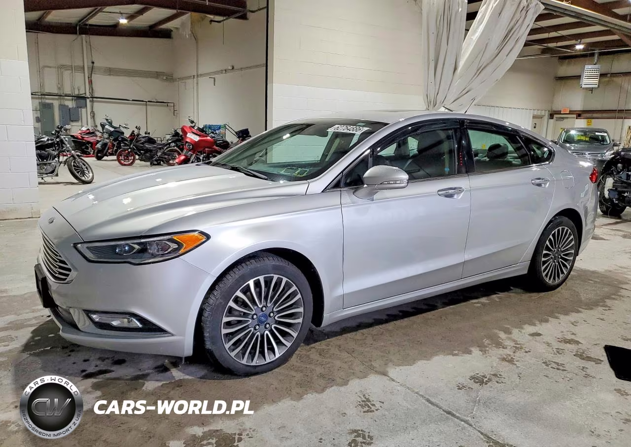 2017 Ford Fusion Titanium – zdjęcie 1 z 12
