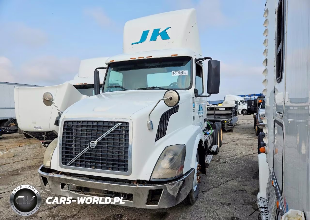 2012 Volvo Vnl Semi Truck