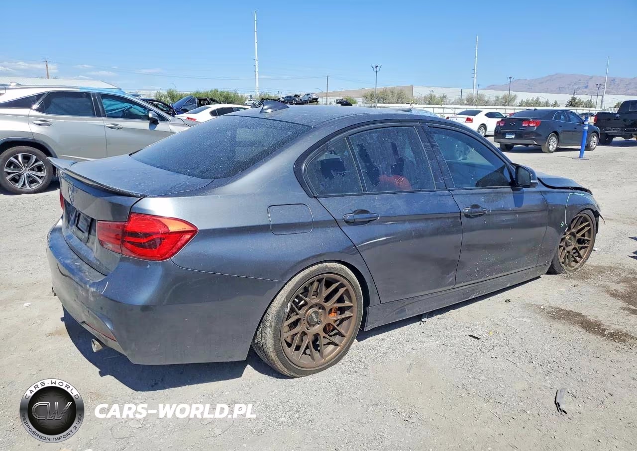 2016 BMW 340 Xi VIN:WBA8B7G57GNT95974 - 3