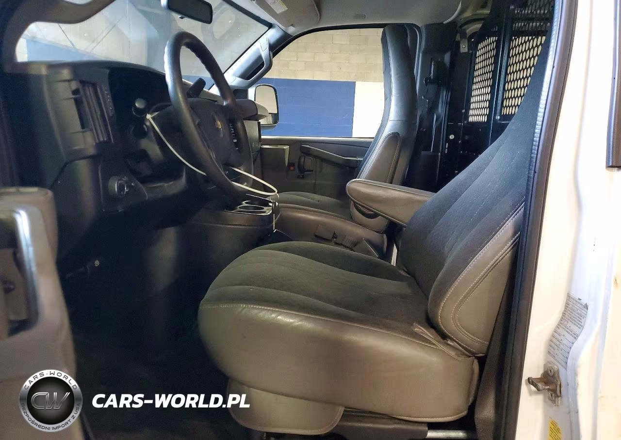 2020 Chevrolet Express G2500 VIN:1GCWGAFG3L1219209 - 7
