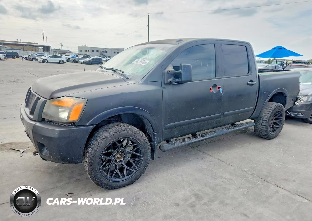 2012 Nissan Titan Sv