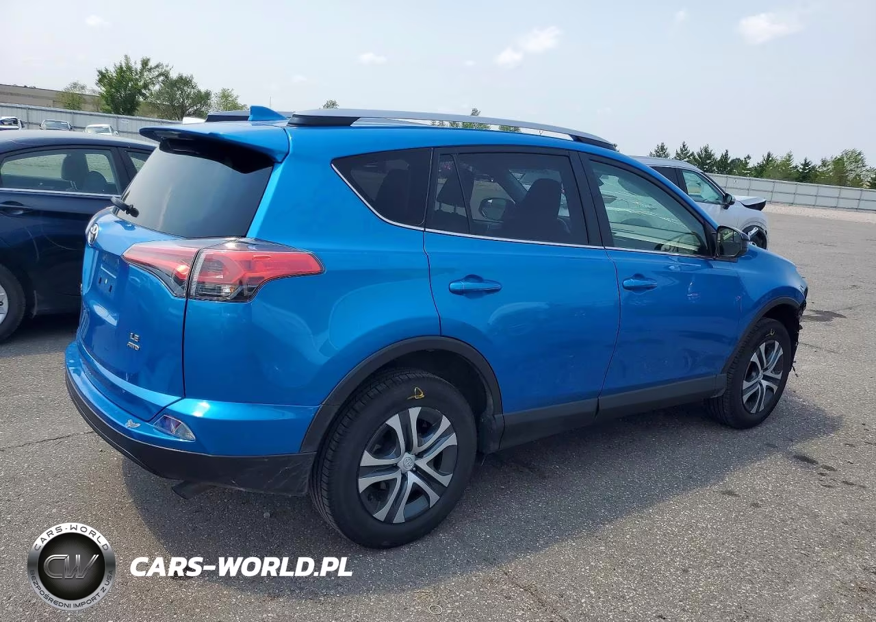 2018 Toyota Rav4 Le VIN:JTMBFREVXJJ746614 - 3