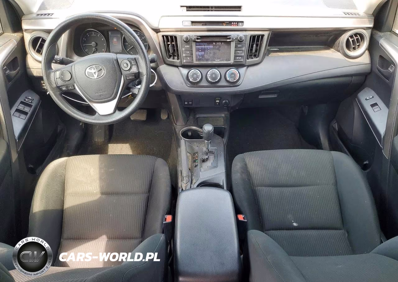 2018 Toyota Rav4 Le VIN:JTMBFREVXJJ746614 - 8
