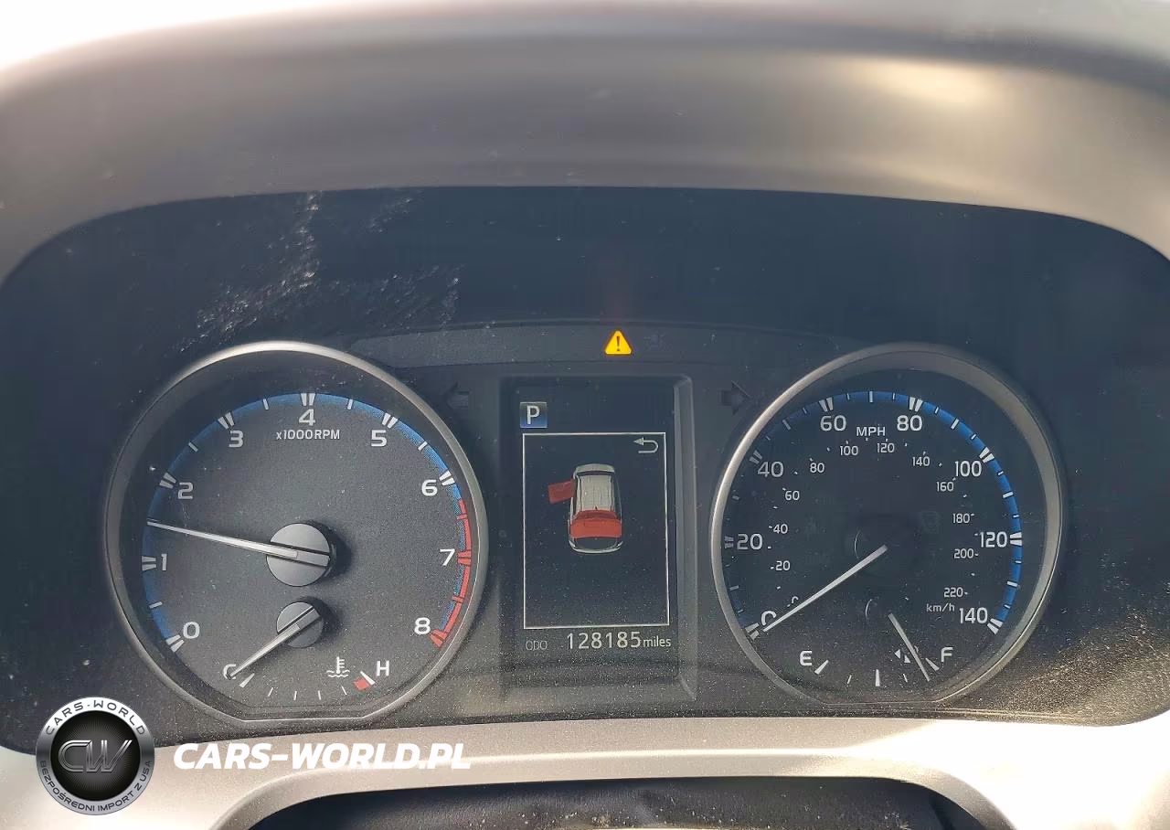 2018 Toyota Rav4 Le VIN:JTMBFREVXJJ746614 - 9