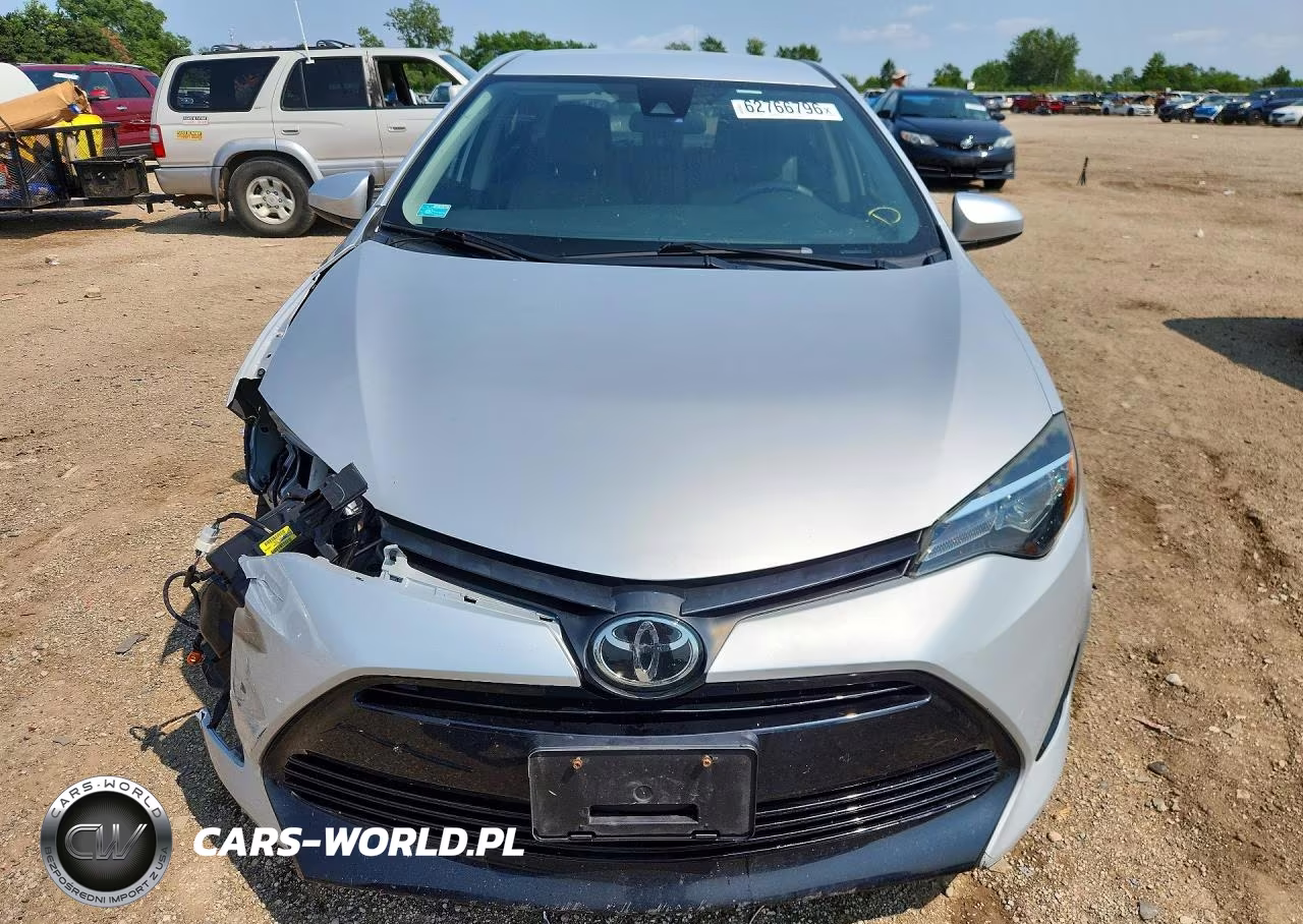 2019 Toyota Corolla Le VIN:2T1BURHE1KC244900 - 5