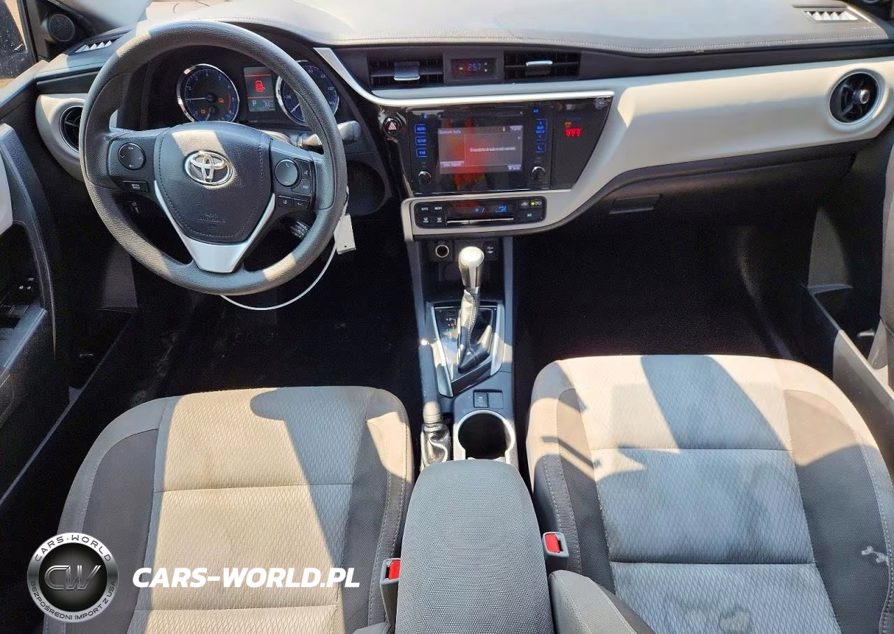 2019 Toyota Corolla Le VIN:2T1BURHE1KC244900 - 8