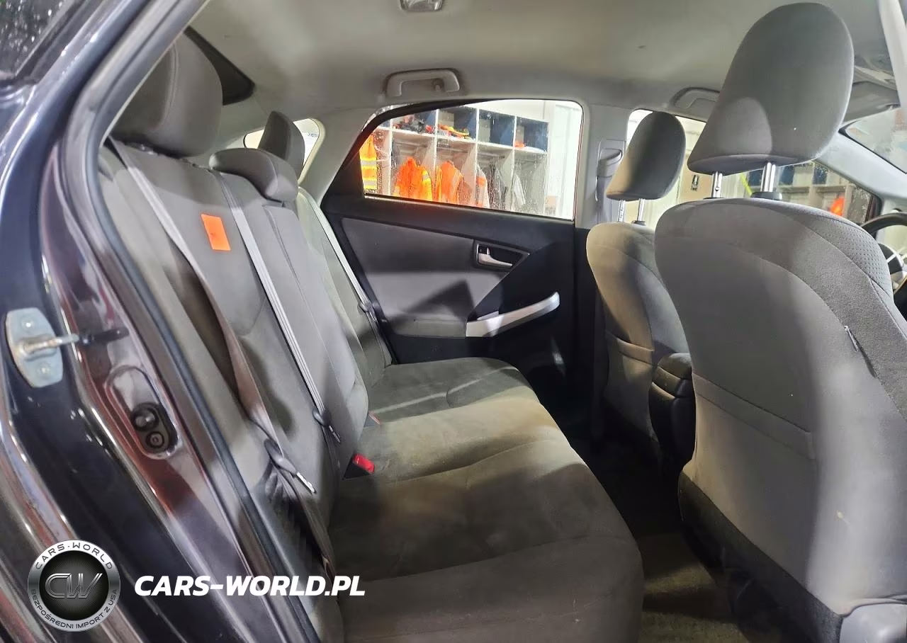 2014 Toyota Prius Three VIN:JTDKN3DU4E1742721 - 10