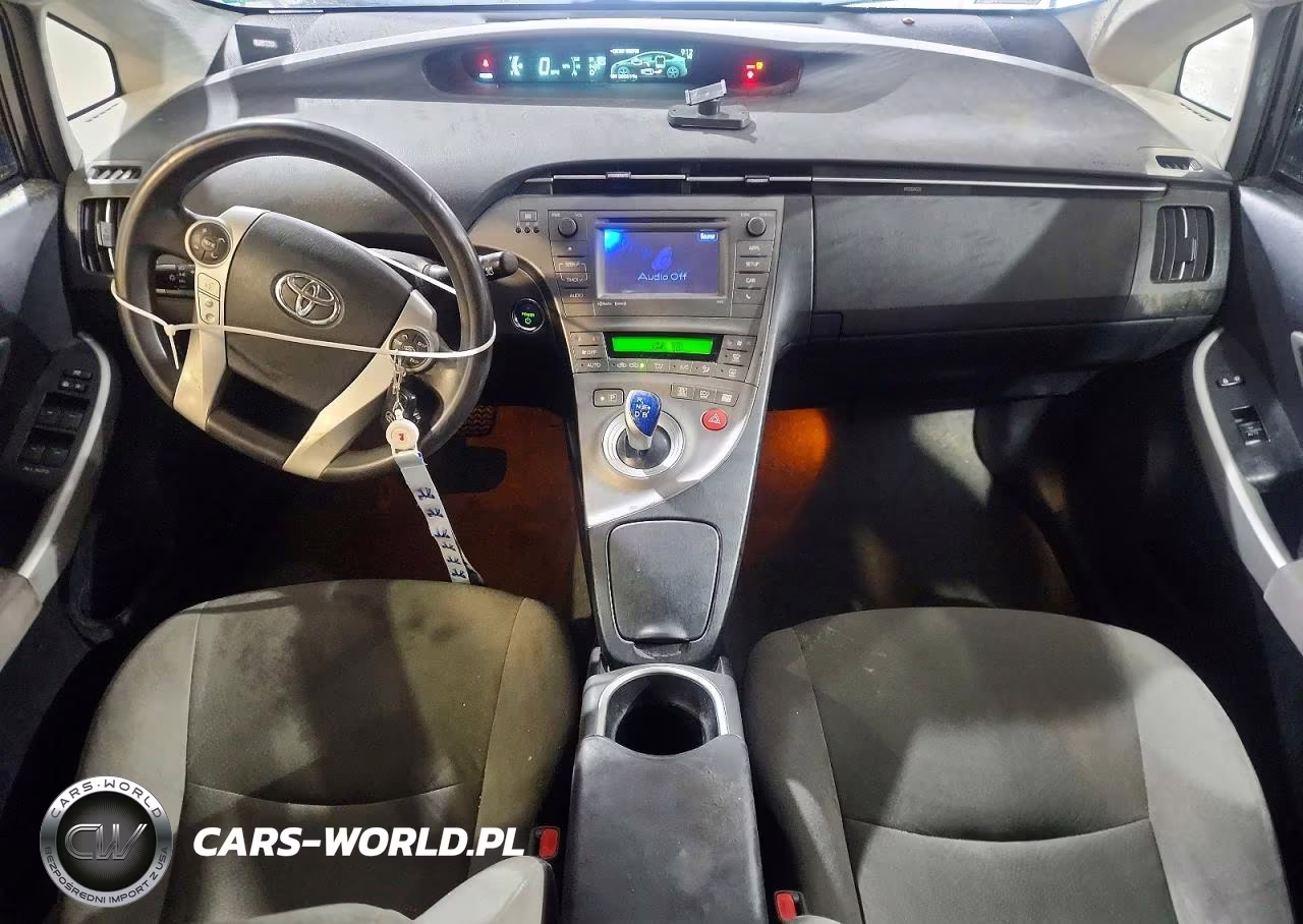 2014 Toyota Prius Three VIN:JTDKN3DU4E1742721 - 8