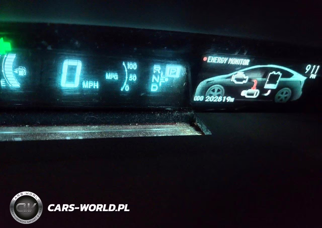 2014 Toyota Prius Three VIN:JTDKN3DU4E1742721 - 9