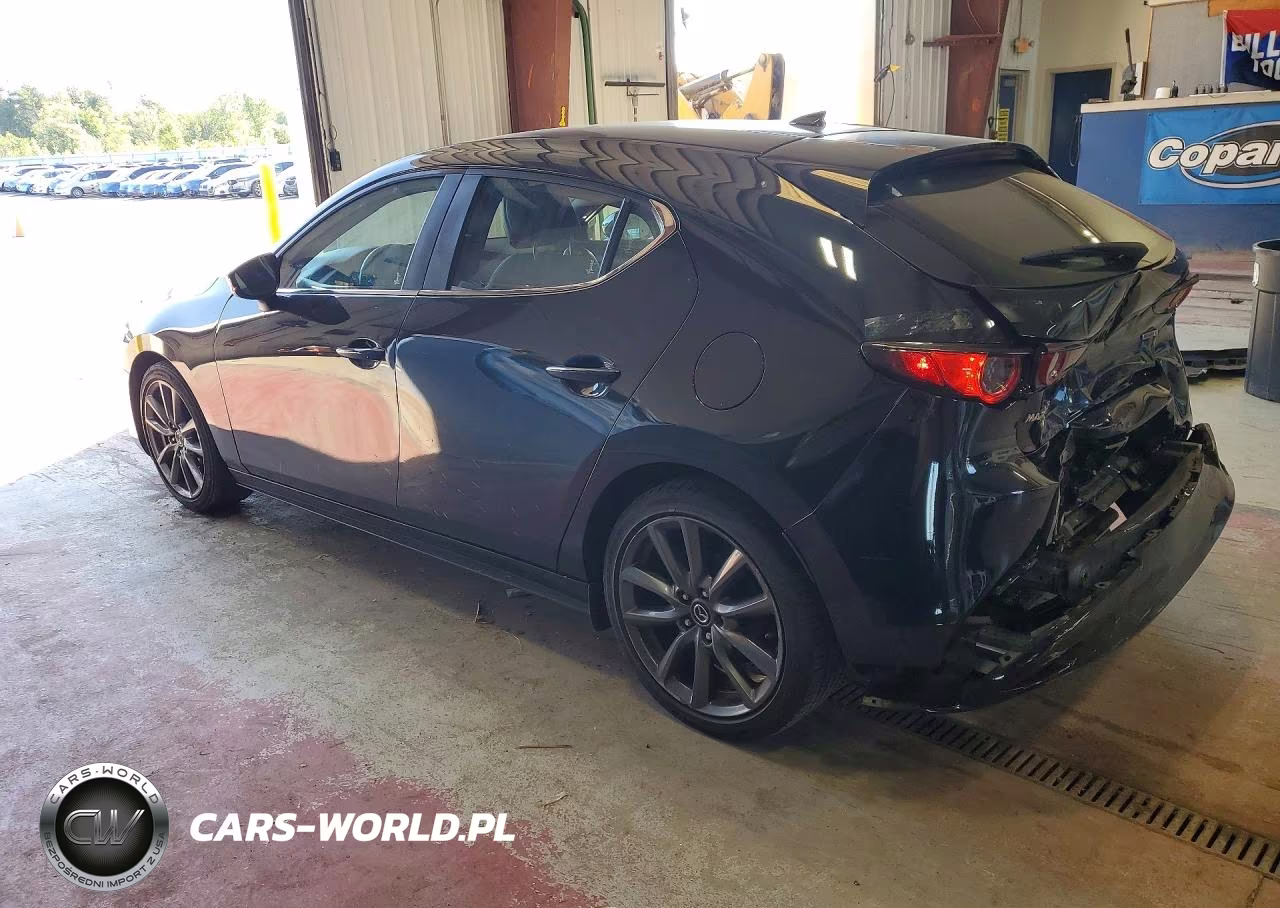 2019 Mazda 3 Preferred VIN:JM1BPBMM5K1140944 - 2