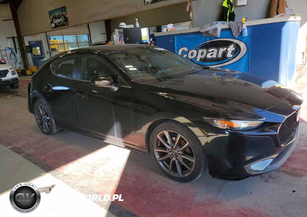 2019 Mazda 3 Preferred VIN:JM1BPBMM5K1140944 - 4