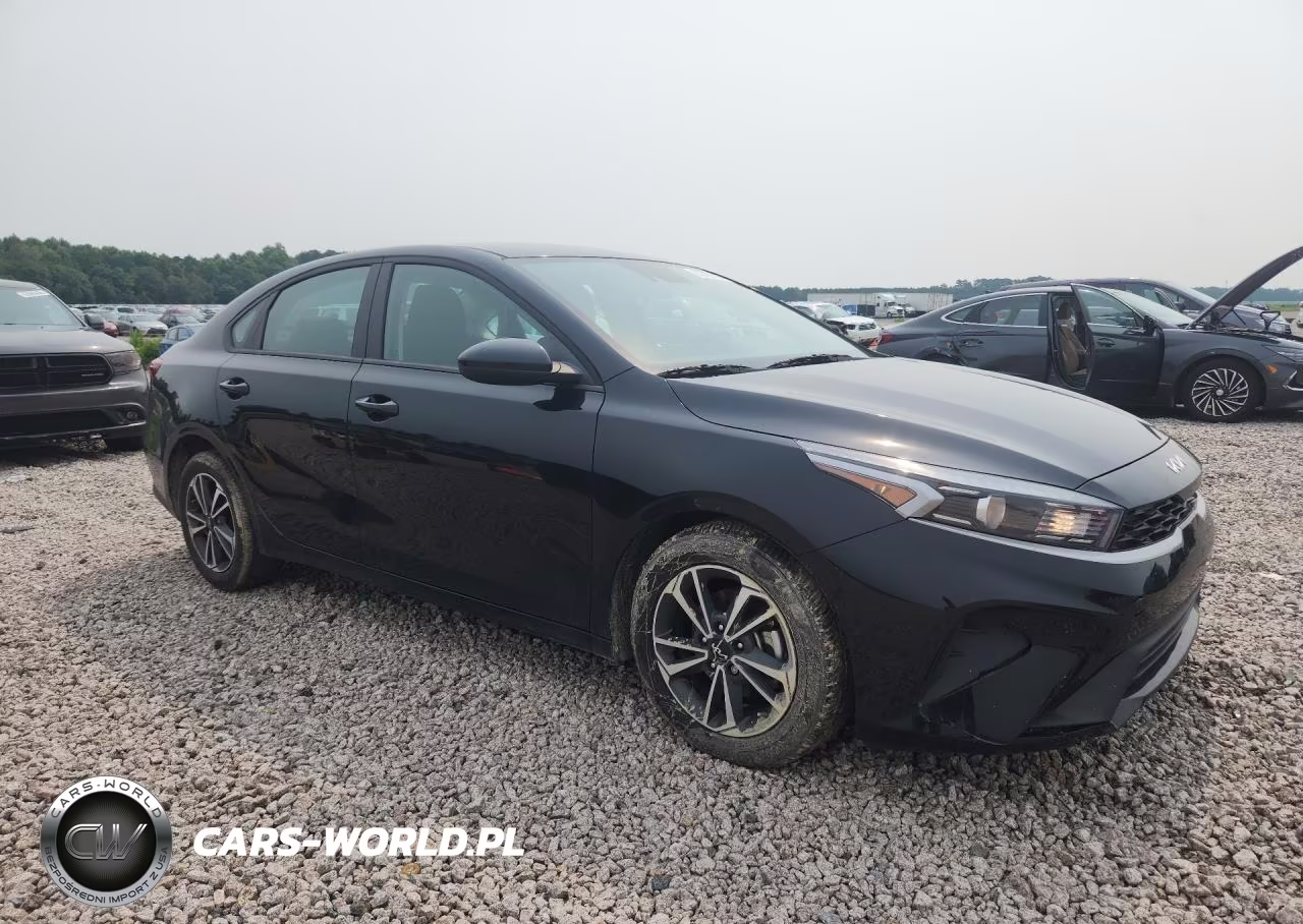 2024 Kia Forte Lxs VIN:3KPF24AD5RE804098 - 4