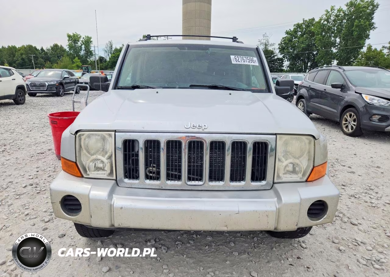2008 Jeep Commander Sport VIN:1J8HG48K88C235700 - 5