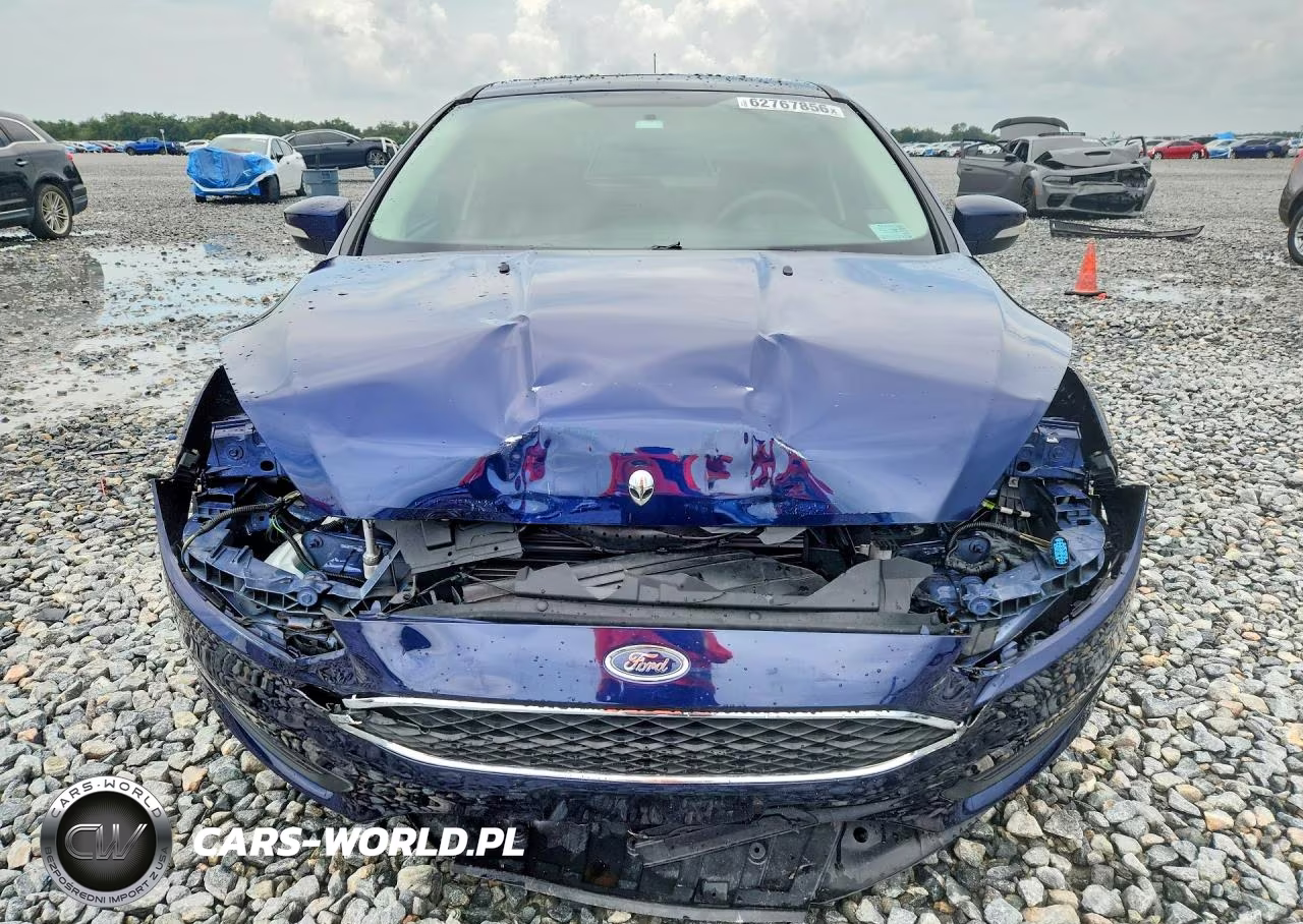 2017 Ford Focus Sel VIN:1FADP3M26HL306422 - 5