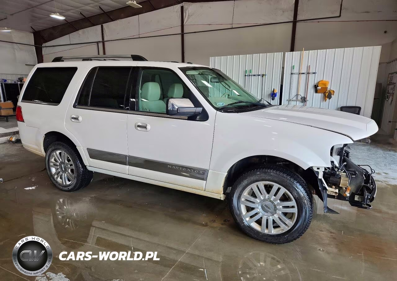 2012 Lincoln Navigator VIN:5LMJJ2J55CEL02147 - 4