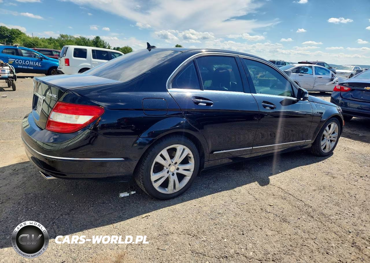 2011 Mercedes-Benz C 300 4Matic VIN:WDDGF8BB5BR141452 - 3