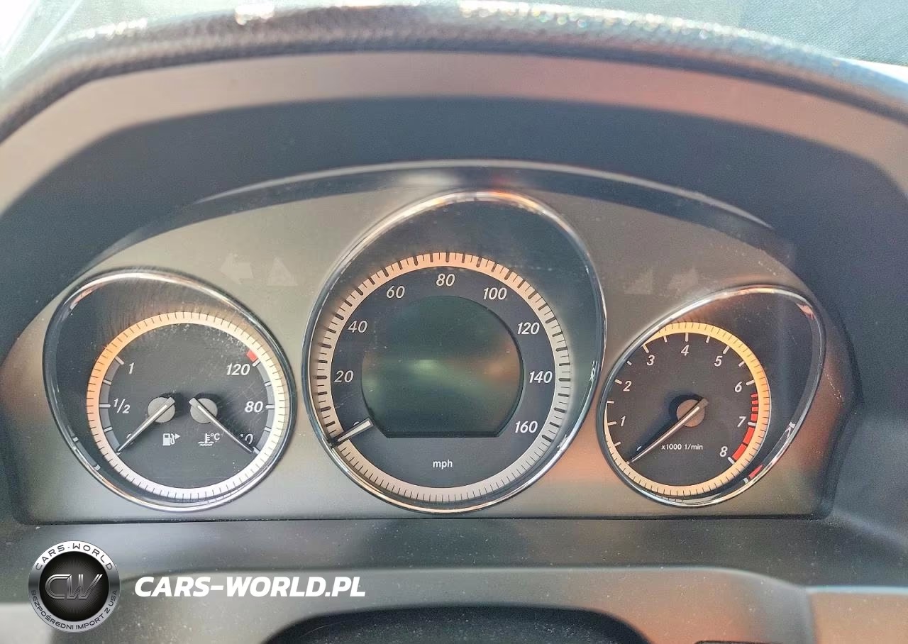 2011 Mercedes-Benz C 300 4Matic VIN:WDDGF8BB5BR141452 - 9