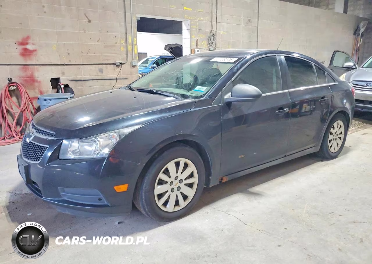 2011 Chevrolet Cruze Ls – zdjęcie 1 z 12