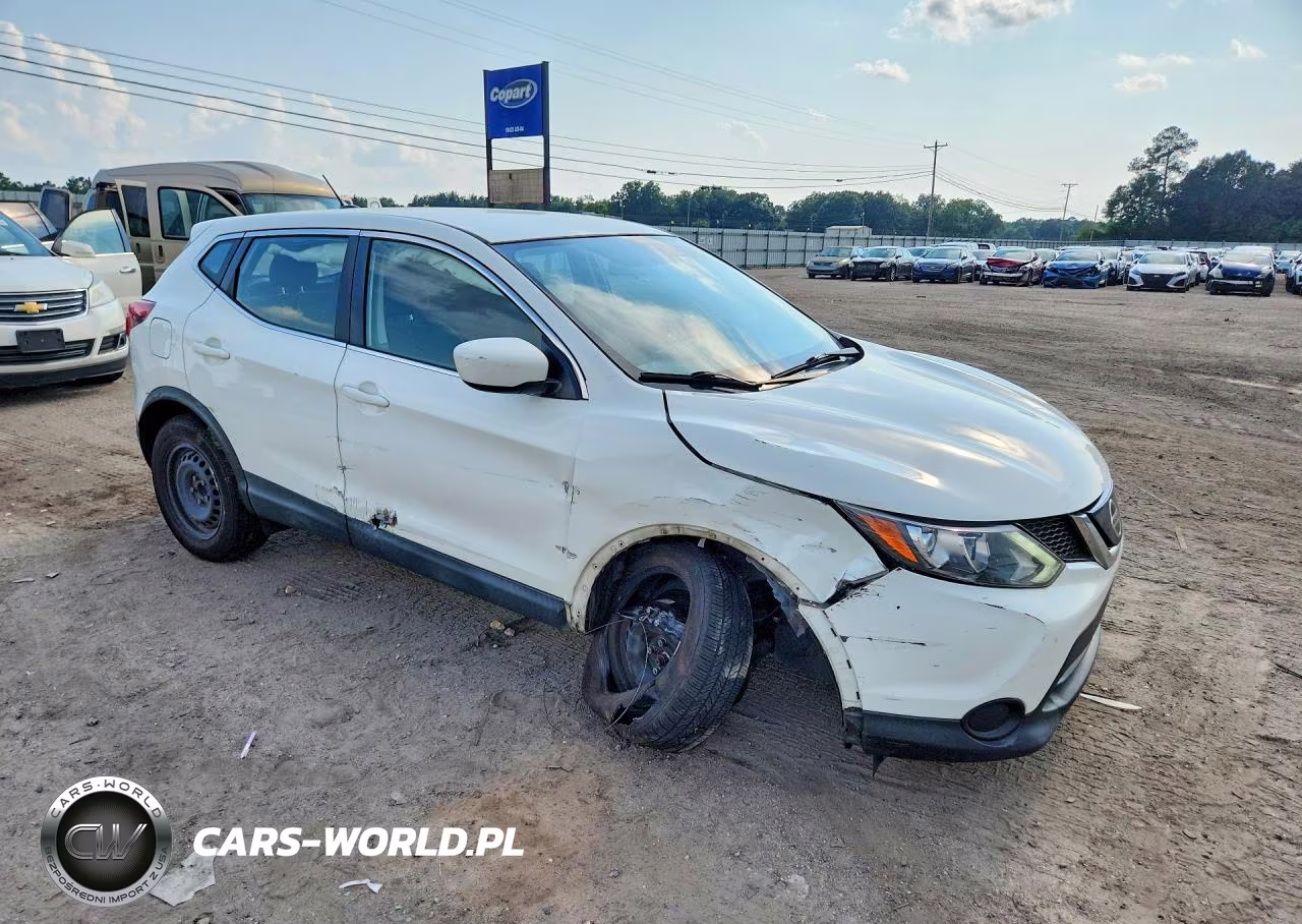 2019 Nissan Rogue Sport S VIN:JN1BJ1CP1KW235918 - 4