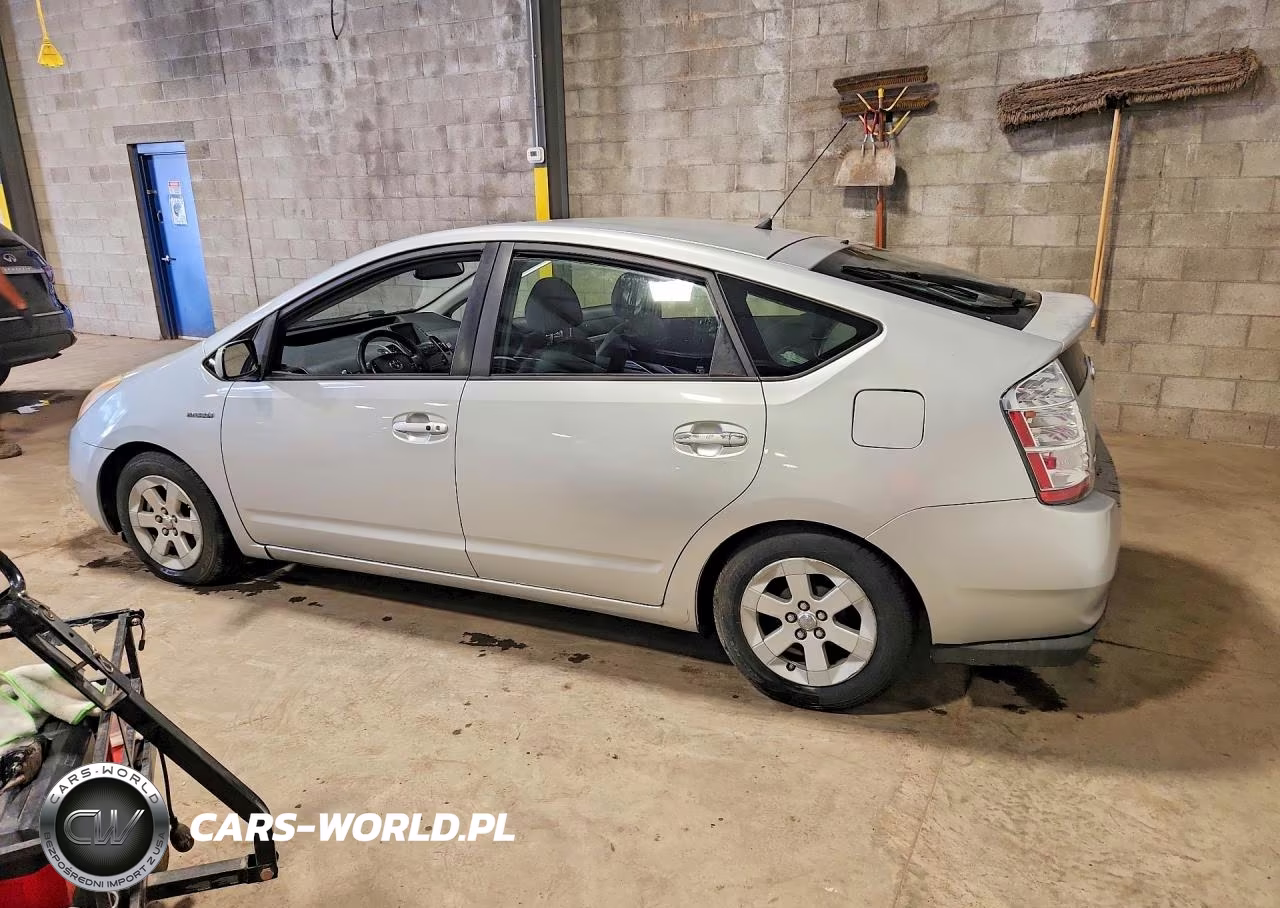 2006 Toyota Prius Base VIN:JTDKB20U067063018 - 2