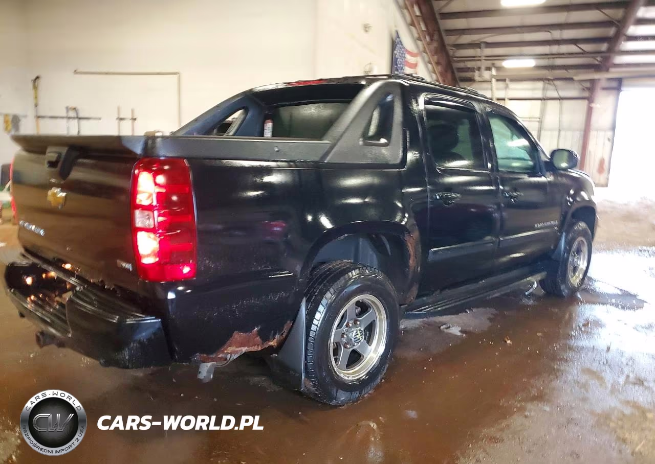 2008 Chevrolet Avalanche K1500 VIN:3GNFK123X8G141996 - 3