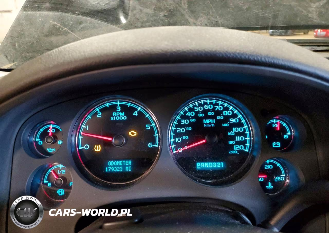 2008 Chevrolet Avalanche K1500 VIN:3GNFK123X8G141996 - 9