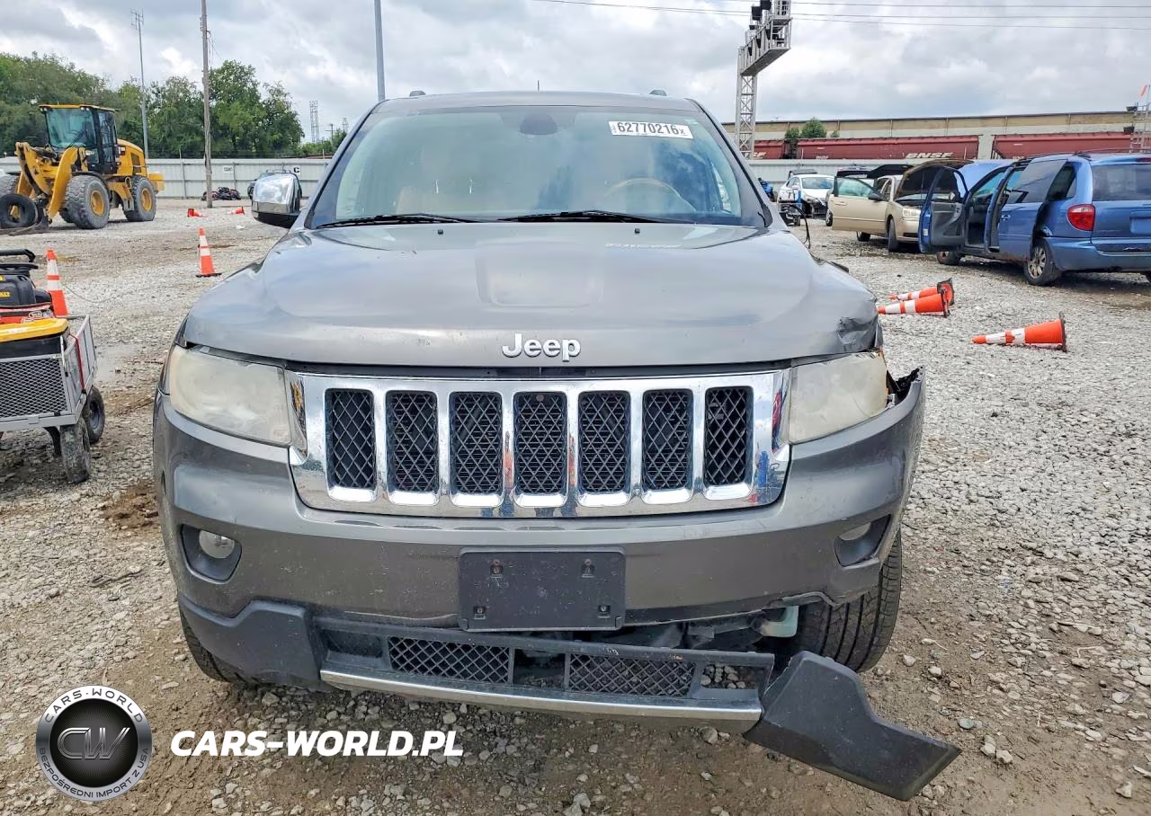 2012 Jeep Grand Cherokee Overland VIN:1C4RJFCG6CC238745 - 5