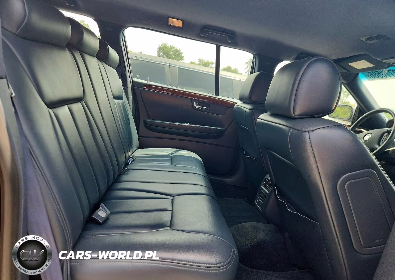 2007 Cadillac Professional Chassis VIN:1GEEH96YX7U550428 - 10