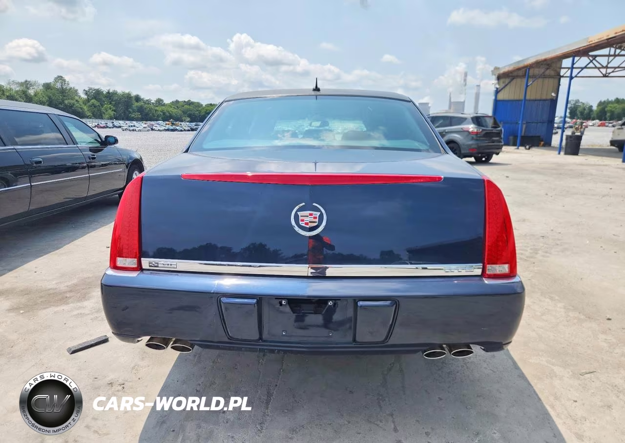 2007 Cadillac Professional Chassis VIN:1GEEH96YX7U550428 - 6
