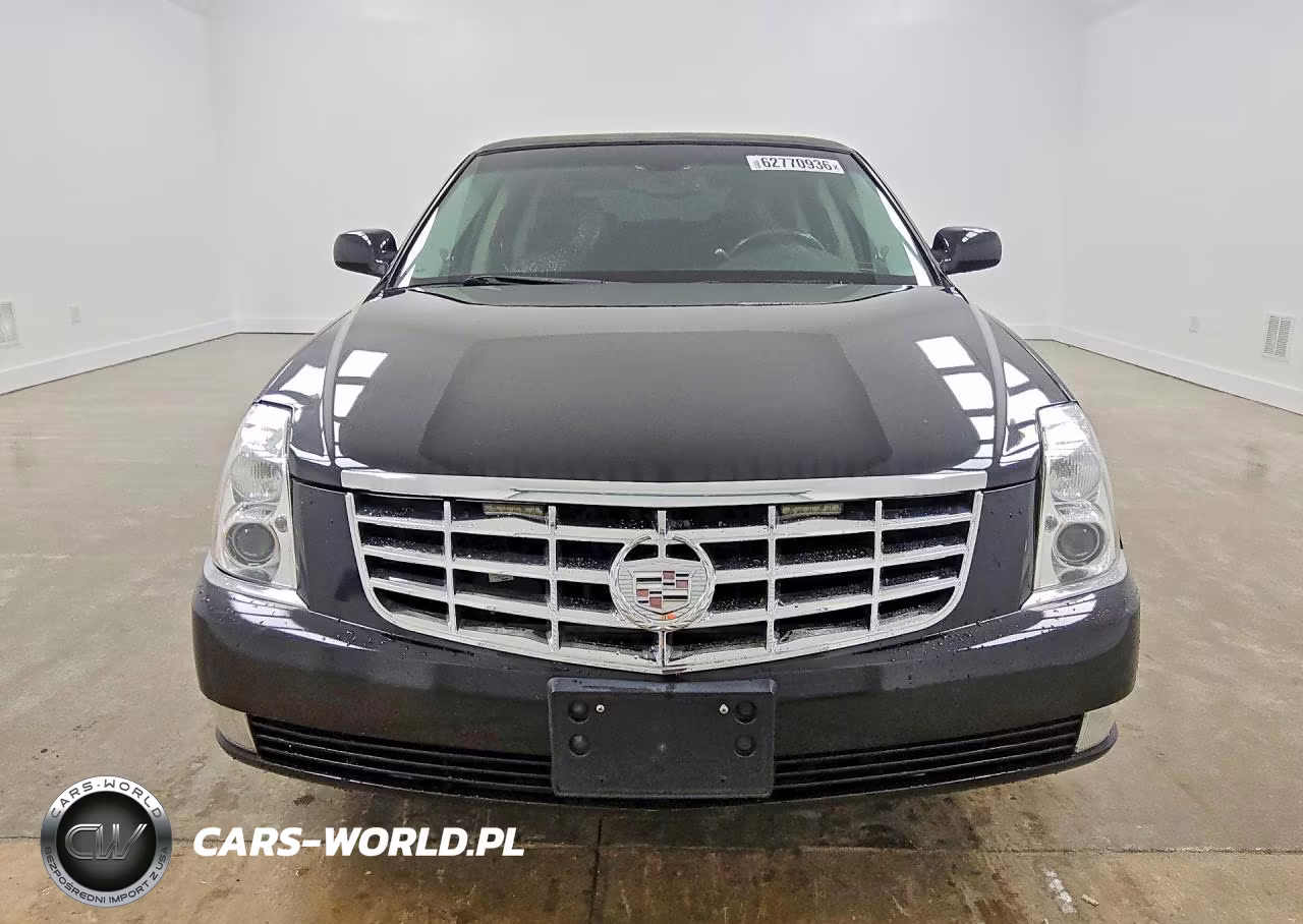 2011 Cadillac Professional Chassis VIN:1GE8K9C63BU550314 - 5