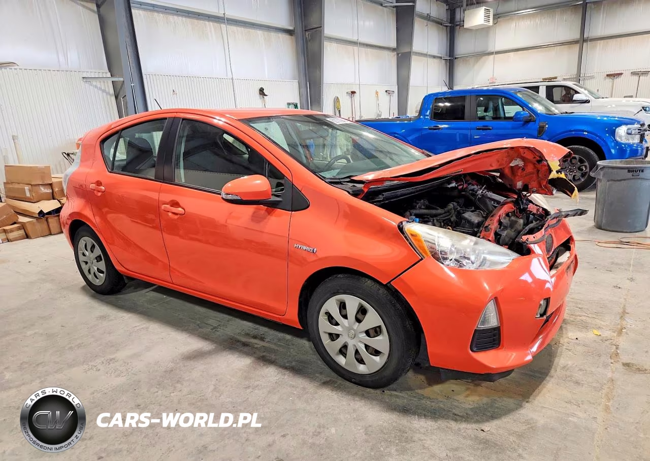 2012 Toyota Prius C Two VIN:JTDKDTB31C1009682 - 4