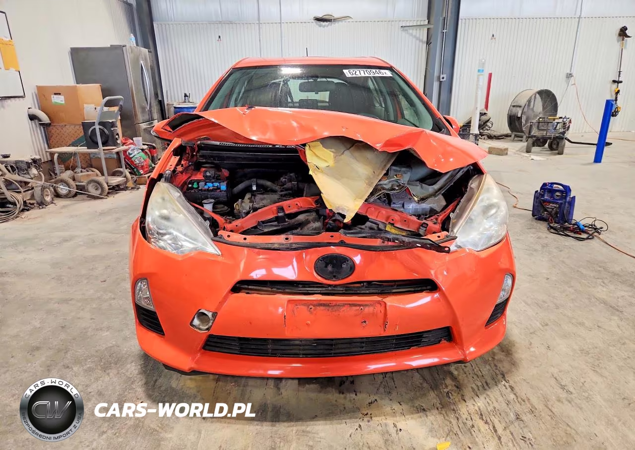 2012 Toyota Prius C Two VIN:JTDKDTB31C1009682 - 5