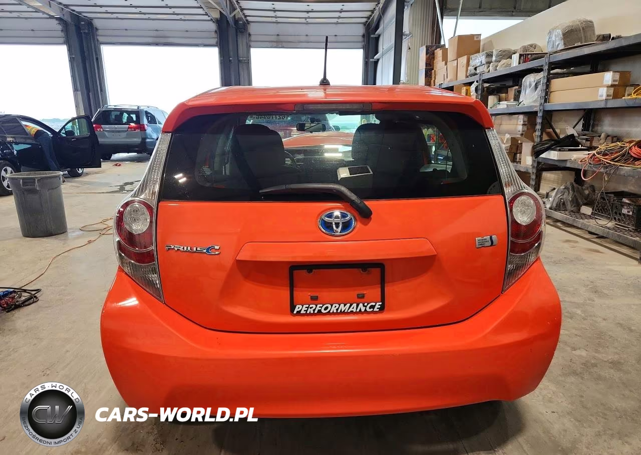 2012 Toyota Prius C Two VIN:JTDKDTB31C1009682 - 6