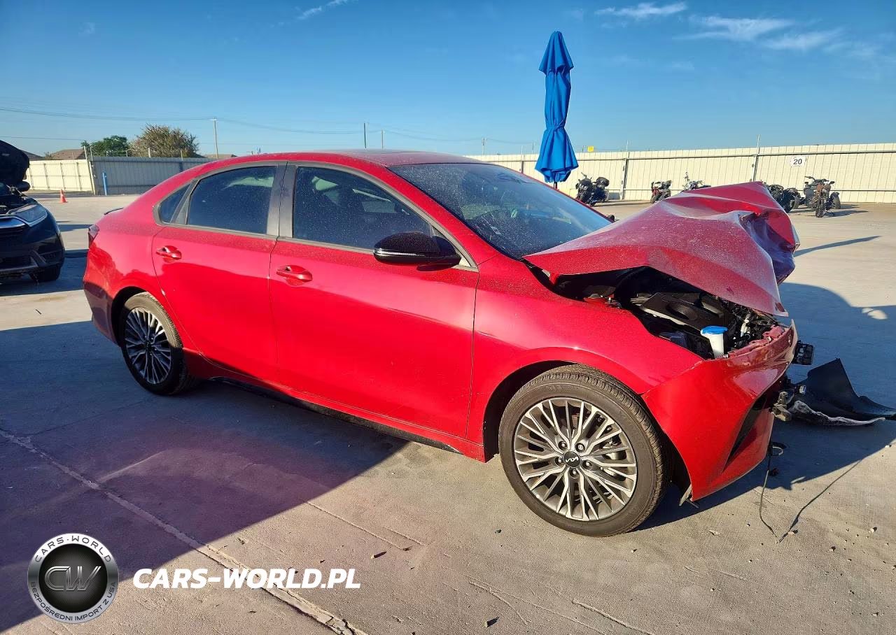 2024 Kia Forte Gt Line VIN:3KPF54AD6RE803565 - 4
