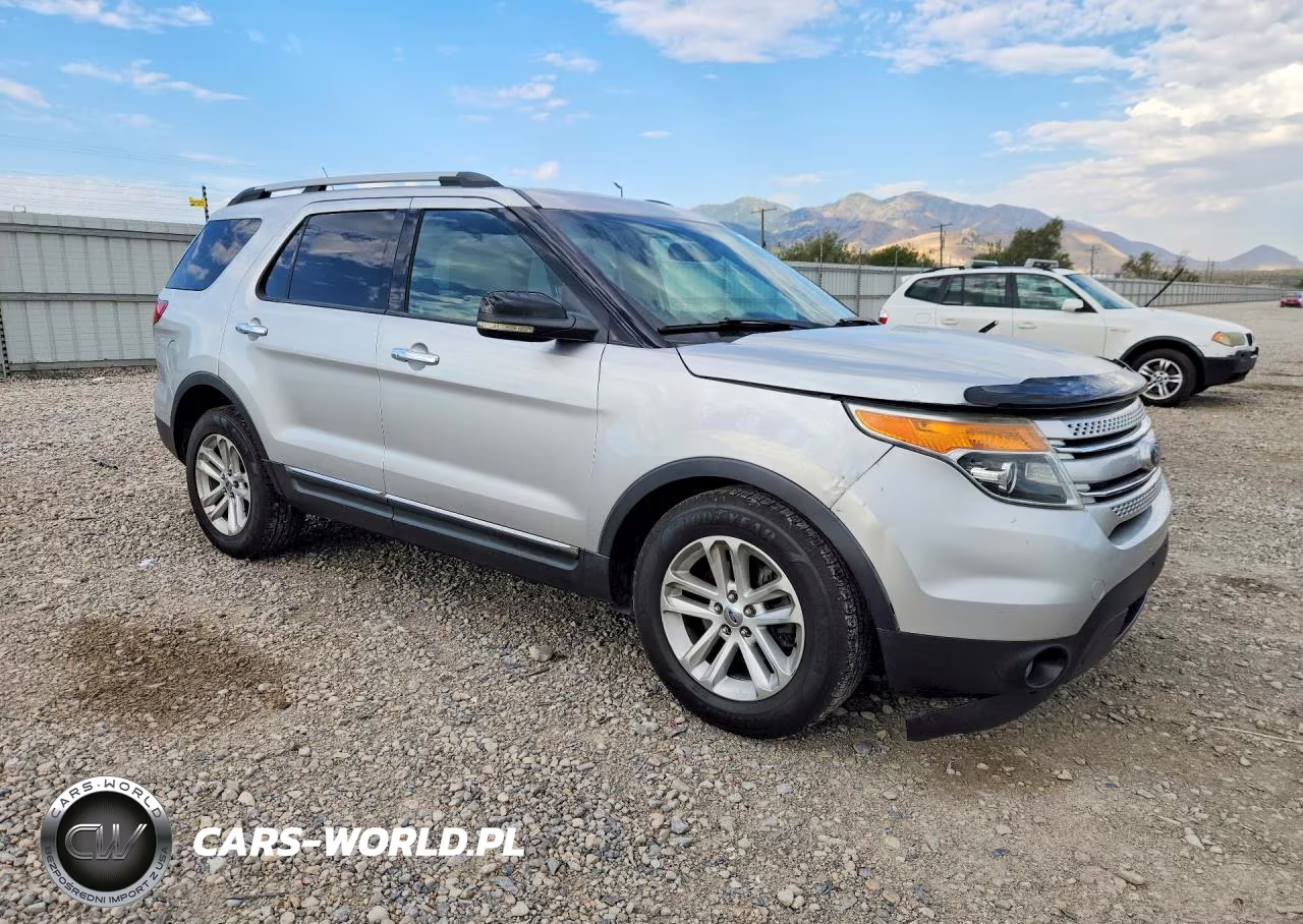 2011 Ford Explorer Xlt VIN:1FMHK8D80BGA27622 - 4