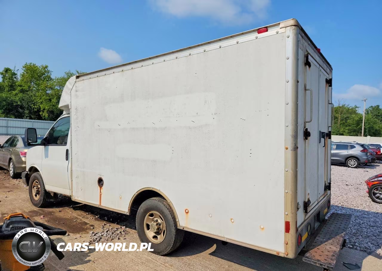 2003 Chevrolet Express G3500 Delivery Truck VIN:1GBHG31U631181917 - 2