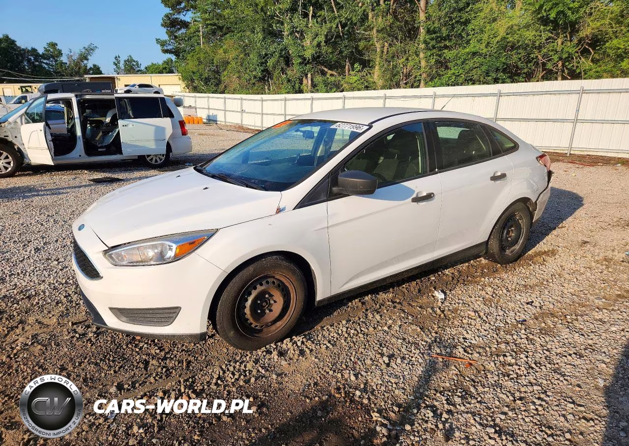 2018 Ford Focus S VIN:1FADP3E22JL227074 - 1