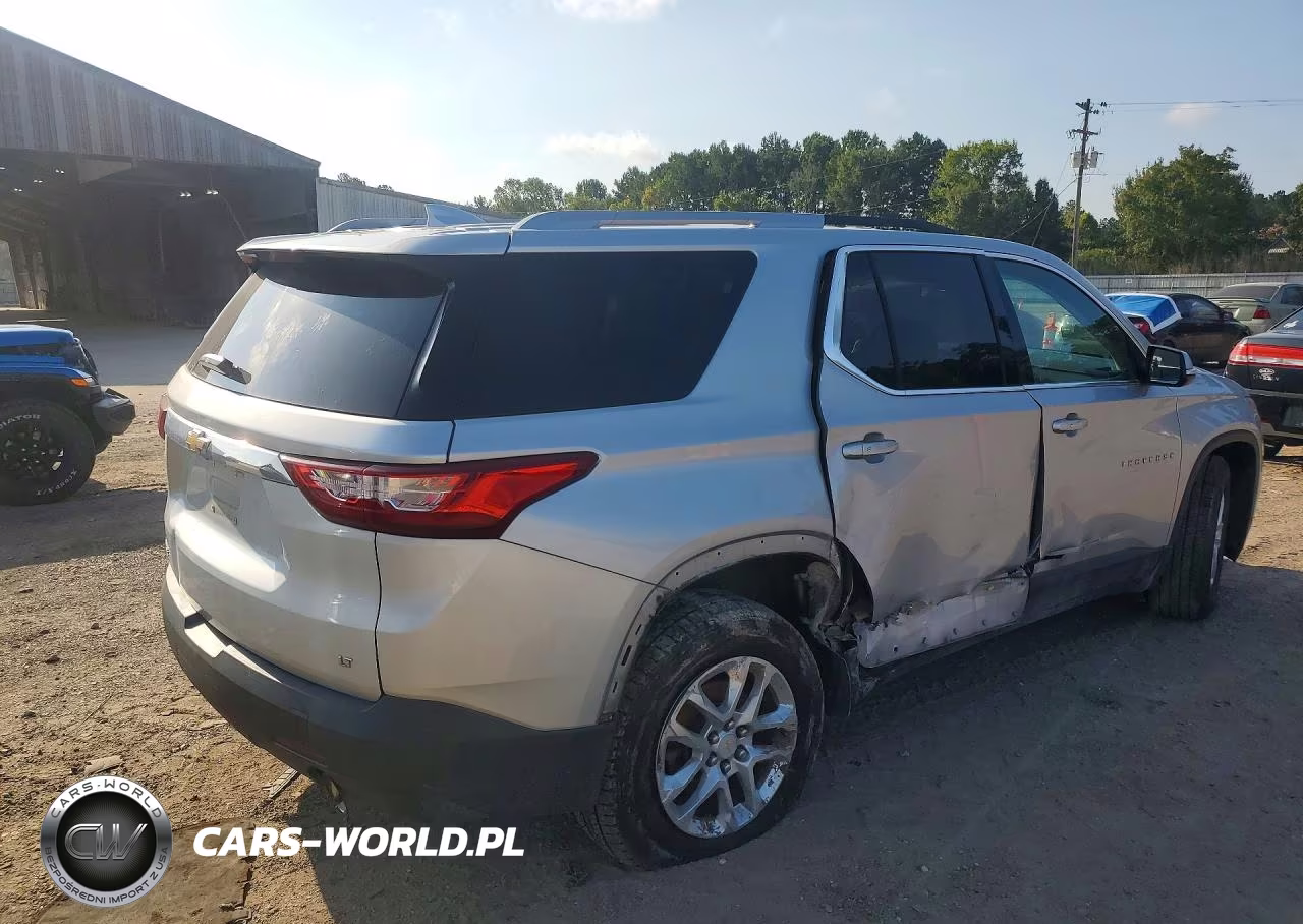2018 Chevrolet Traverse Lt VIN:1GNERGKW6JJ167410 - 3