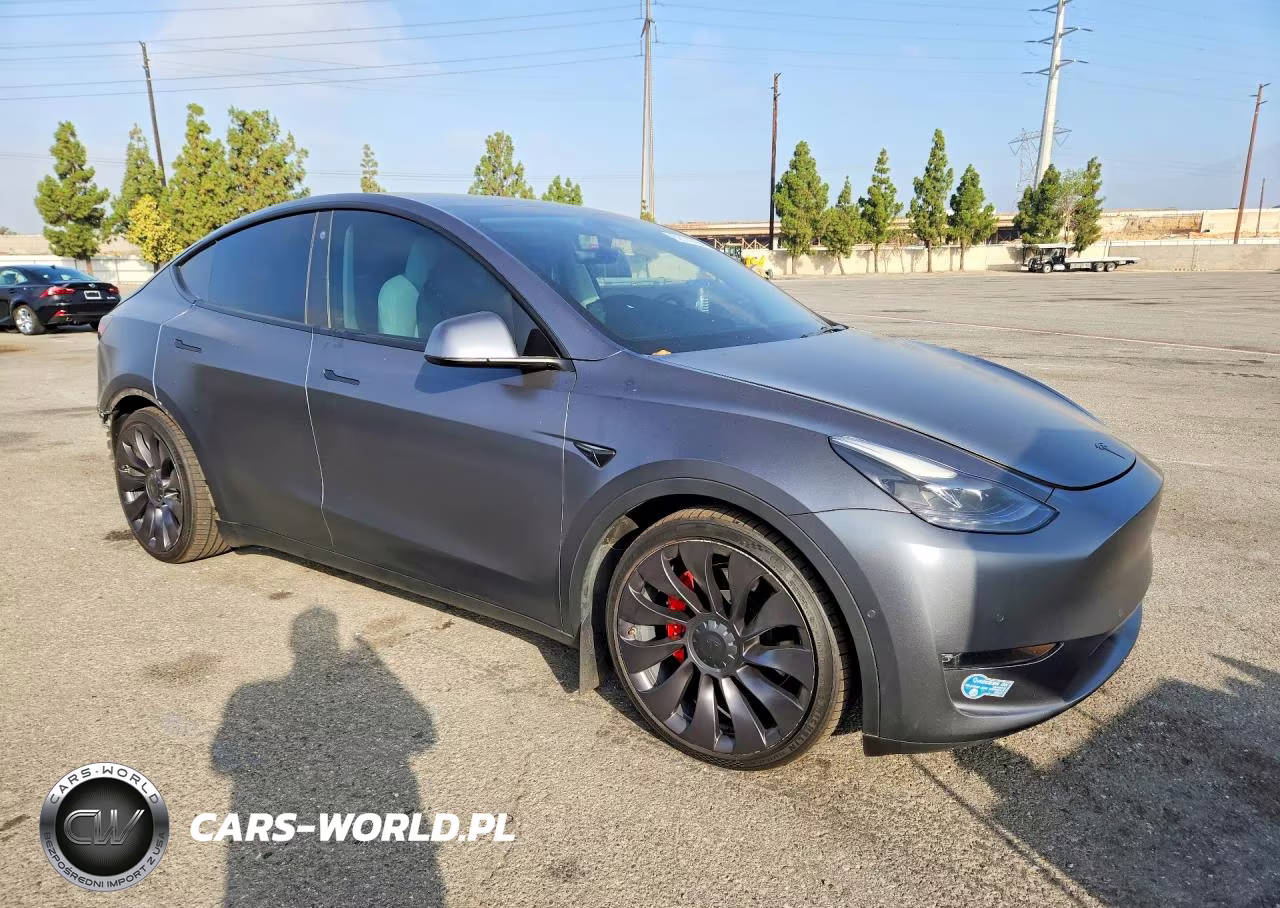2021 Tesla Model Y VIN:5YJYGDEF6MF146445 - 4
