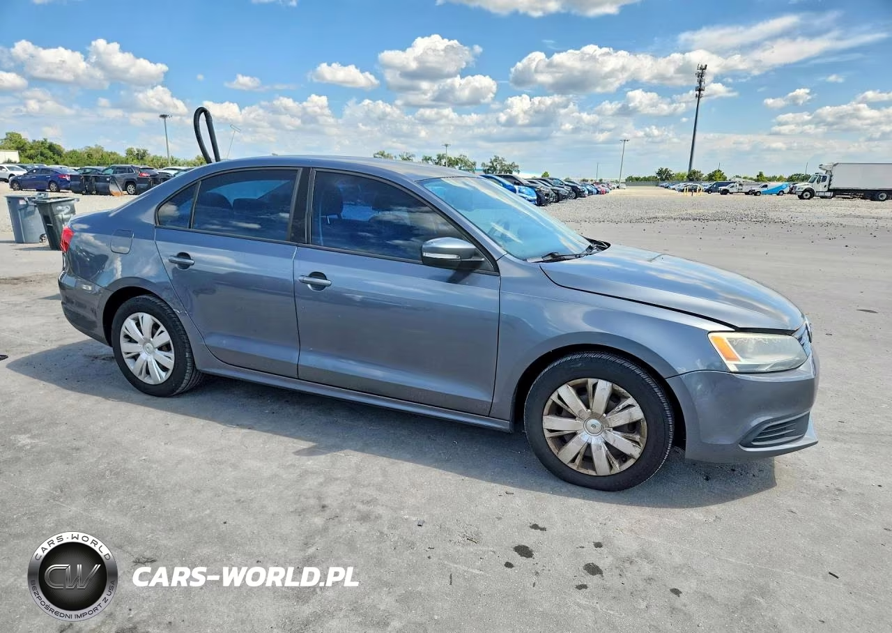 2011 Volkswagen Jetta Se VIN:3VWDX7AJ9BM377291 - 4