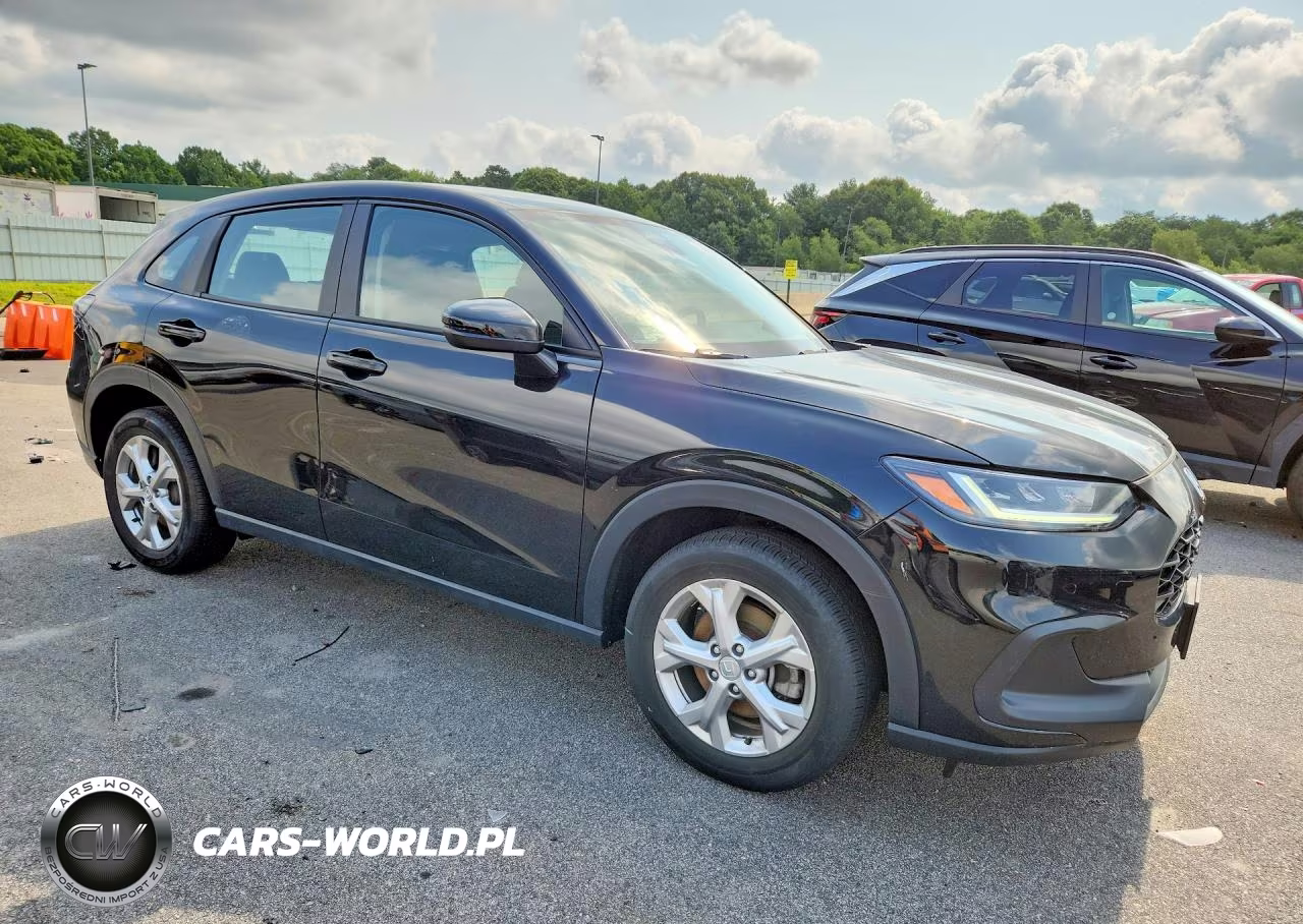 2025 Honda Hr-V Lx VIN:3CZRZ2H33SM777760 - 4