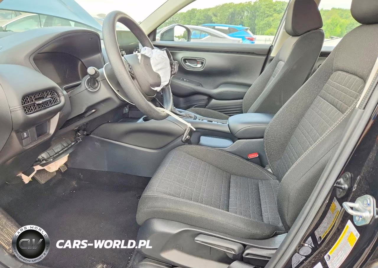 2025 Honda Hr-V Lx VIN:3CZRZ2H33SM777760 - 7