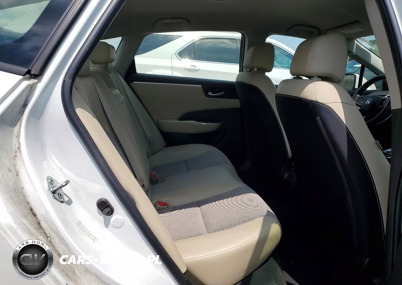 2018 Honda Clarity VIN:JHMZC5F19JC002260 - 10